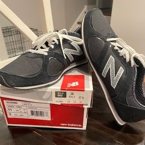 New Balance lifestyle 555 retro size 11 shoes (worn twice) in box